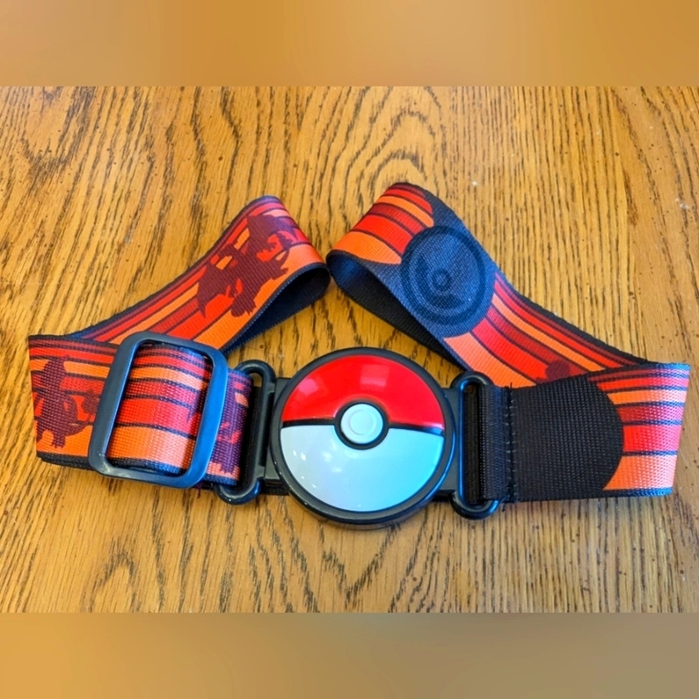 🍁Pokemon Clip 'n' Go Poke Ball Belt- Charizard Style adjustable 21"-38"